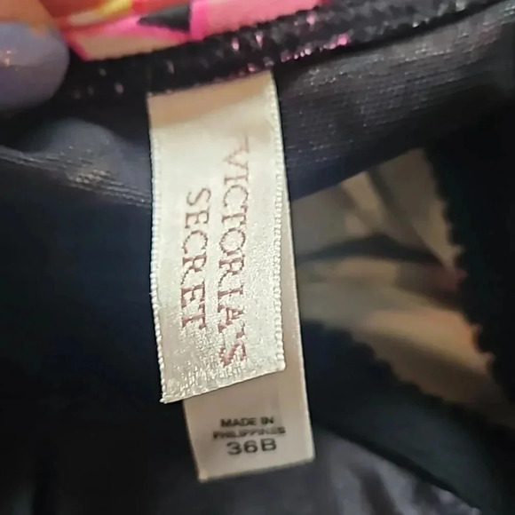 VS BATHING SUIT - Picture 5 of 14